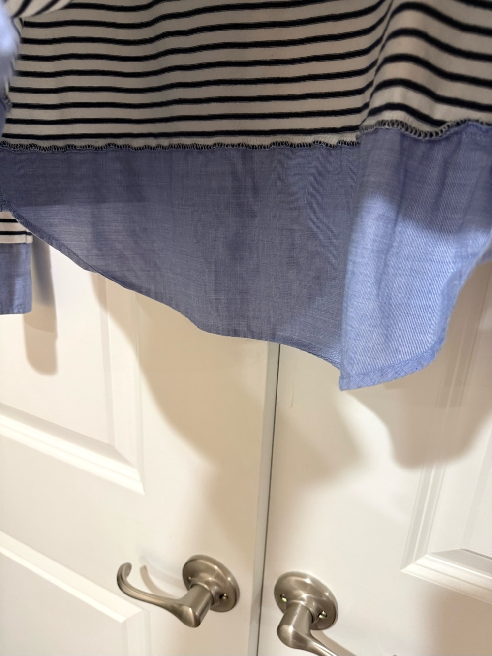 Striped Blue & White Layered Hem 💯% Cotton Women's Top - Picture 6 of 6